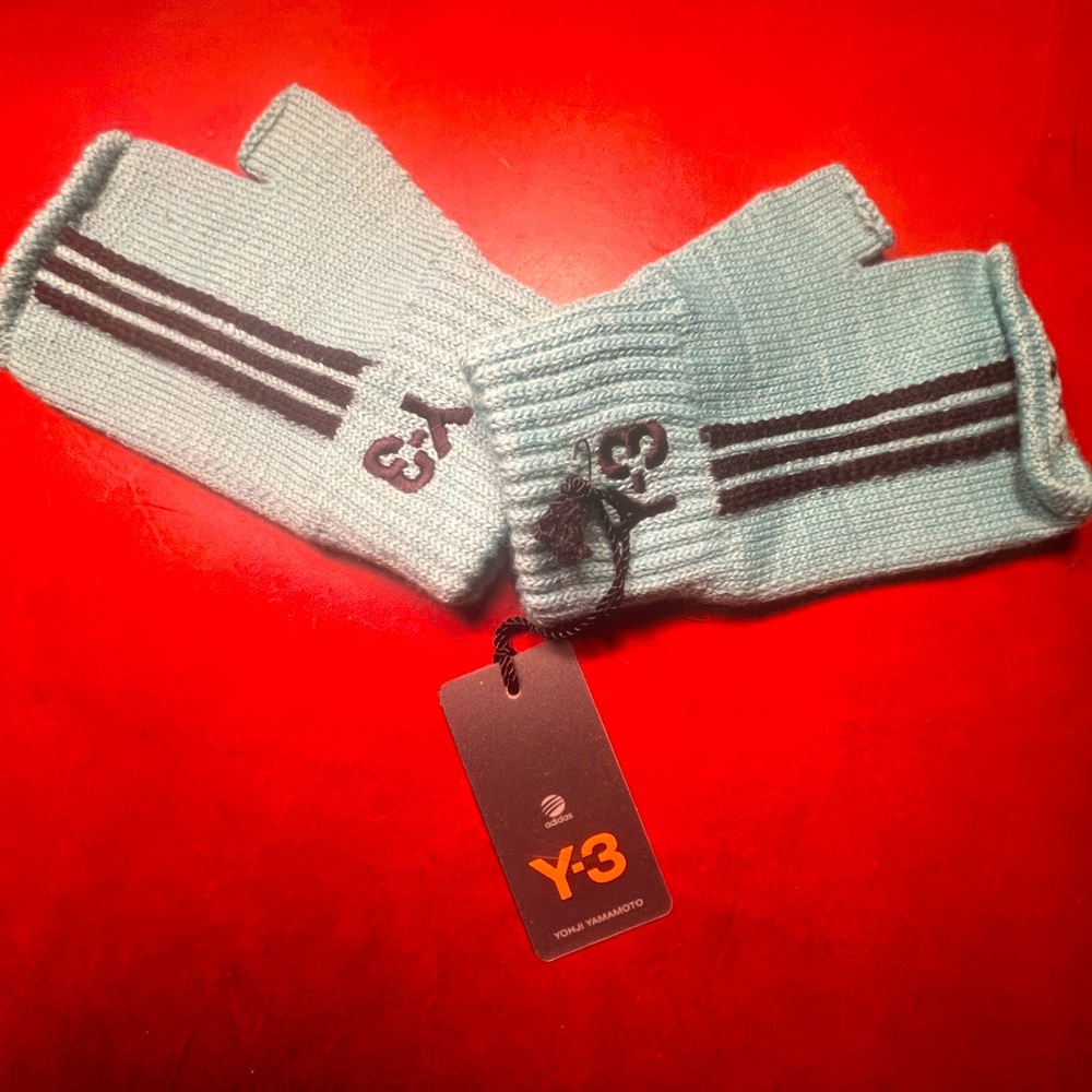 Y-3 by Yohji Yamamoto for adidas. BNWT NOS sz. M